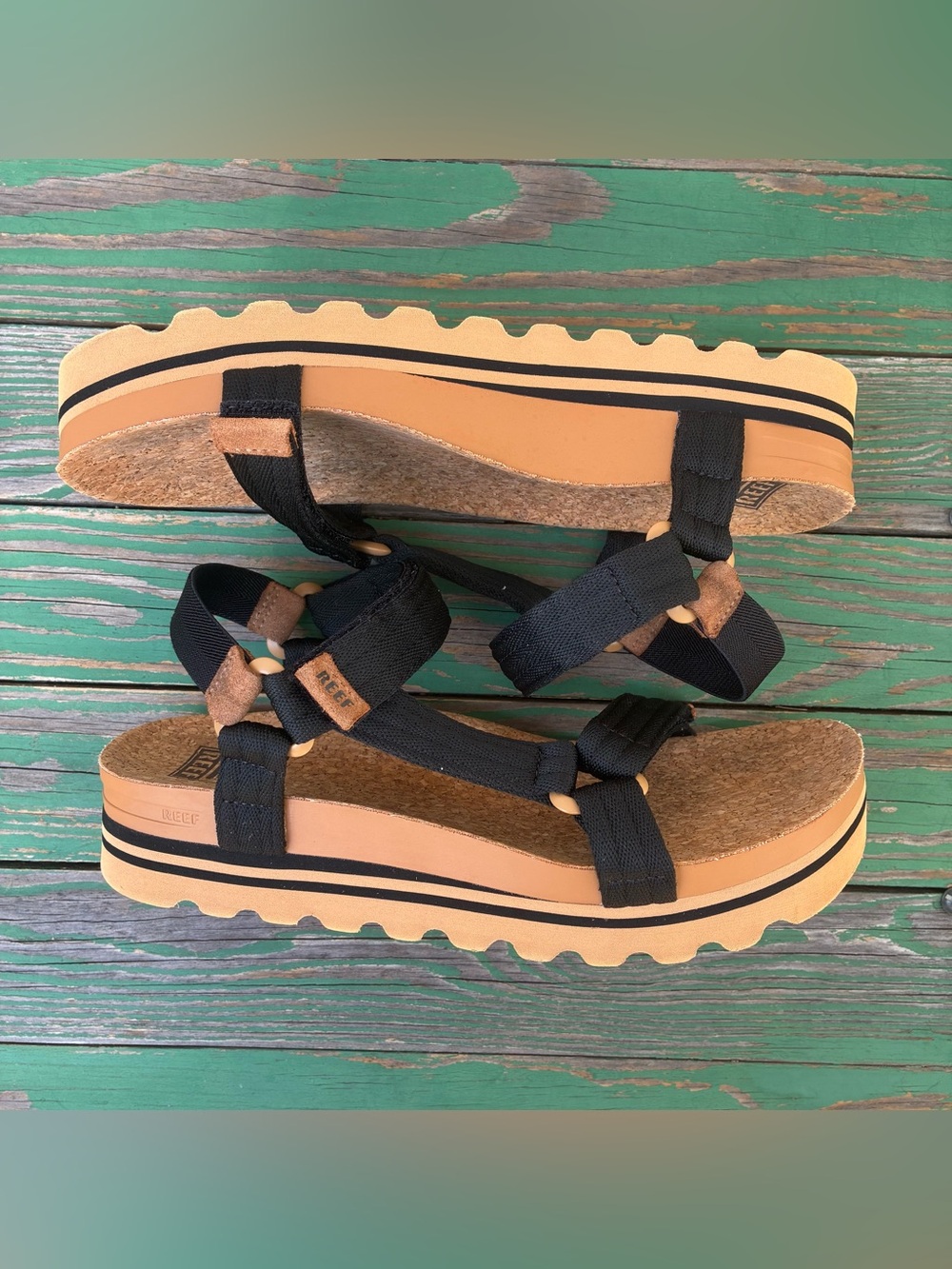 REEF Cushion Rem Hi Sandals Womens Sz 9 Black Platform Shoes Beach Vacation